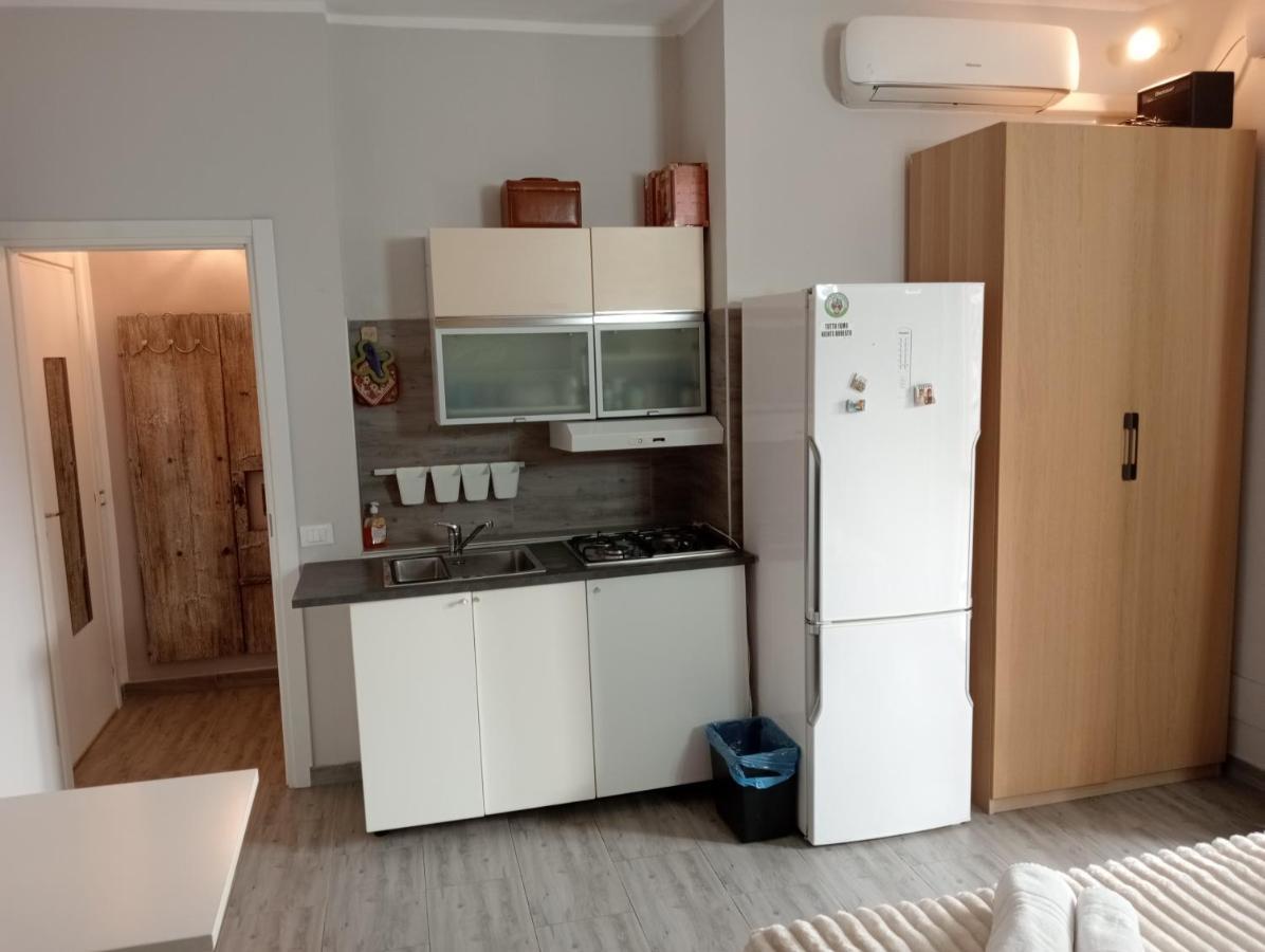 Locazione Turistica Girasole Bed & Breakfast Верона Екстериор снимка