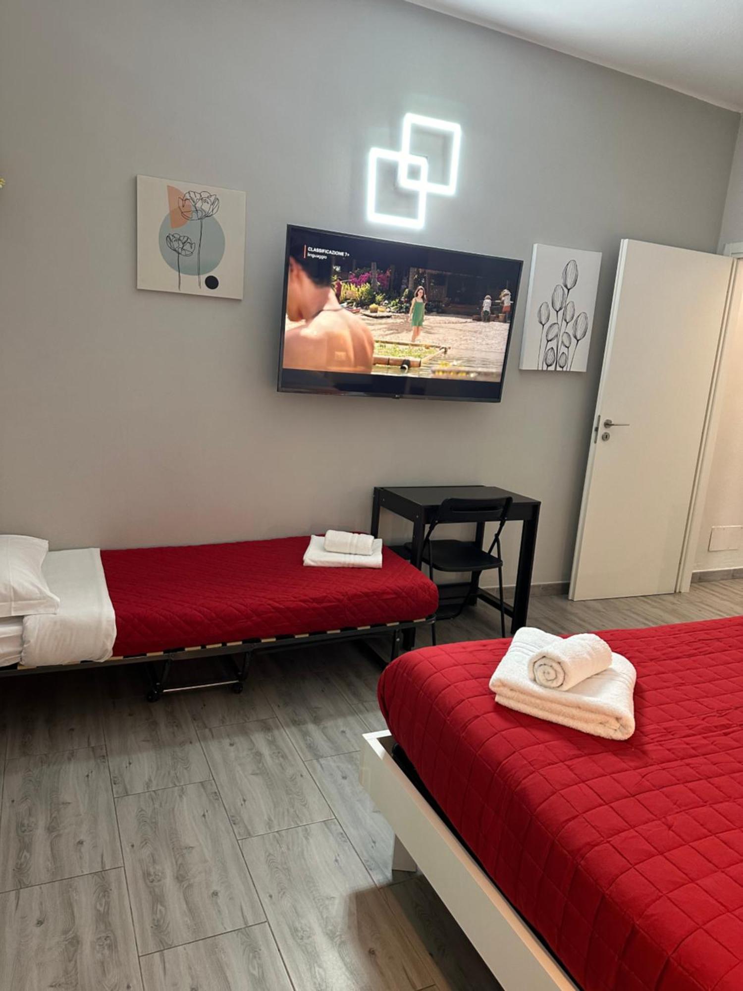 Locazione Turistica Girasole Bed & Breakfast Верона Екстериор снимка